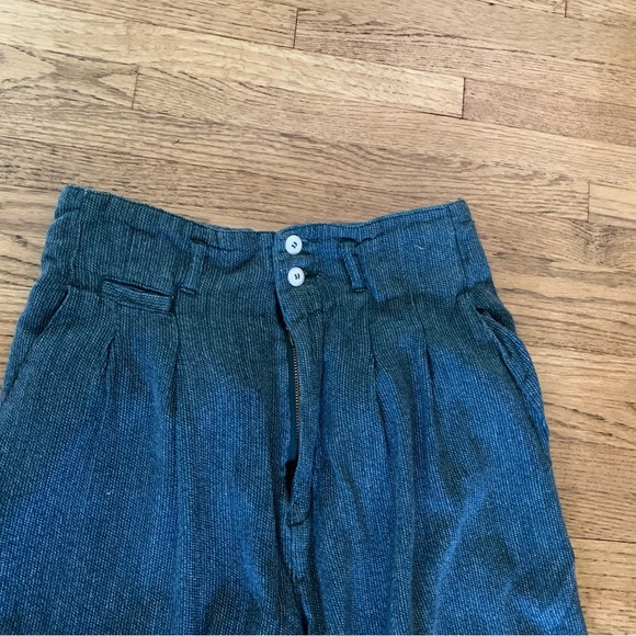Vintage 1990s High-waisted blue/gray/green pleated tapered trousers pants. - Picture 11 of 12
